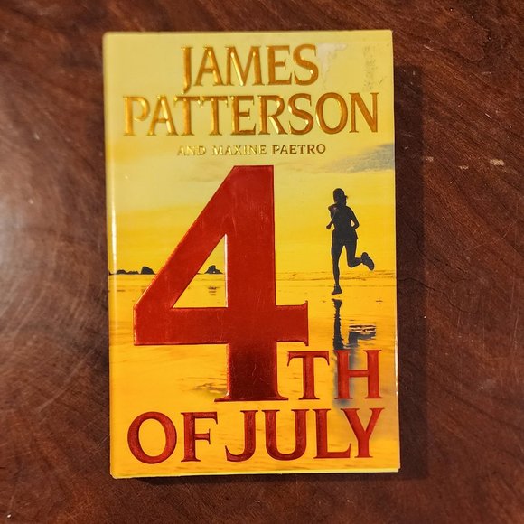 4th Of July Fictonal Novel By James Patterson - Picture 2 of 9